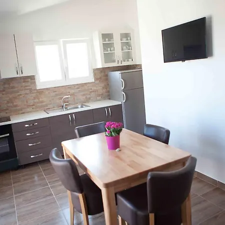Ostricka Luka 13709c Apartamento *