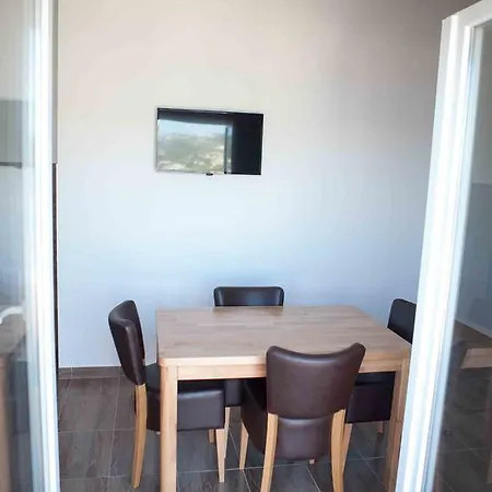 Ostricka Luka 13709c Apartamento