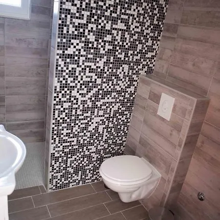 Ostricka Luka 13709c Apartamento